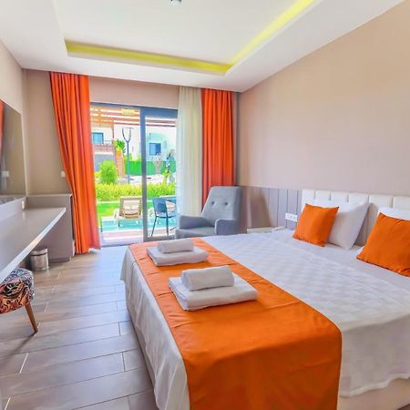 Feniks Hotel Аланя Екстериор снимка