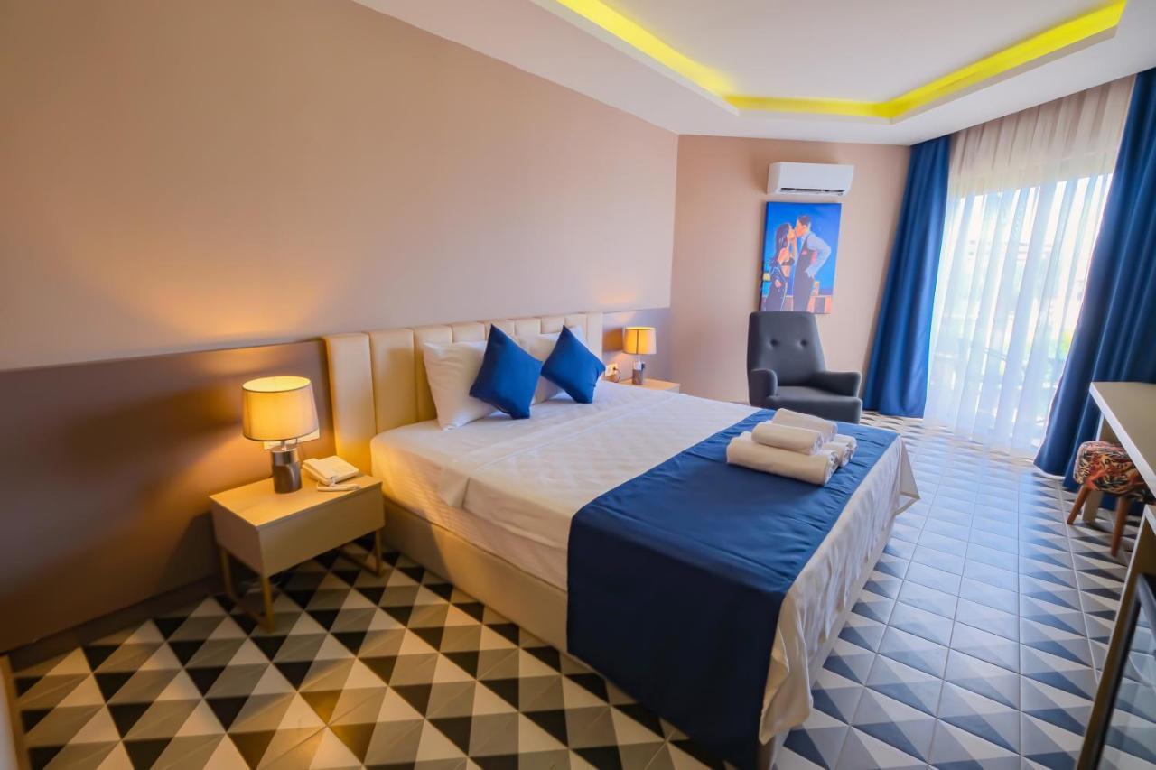 Feniks Hotel Аланя Екстериор снимка