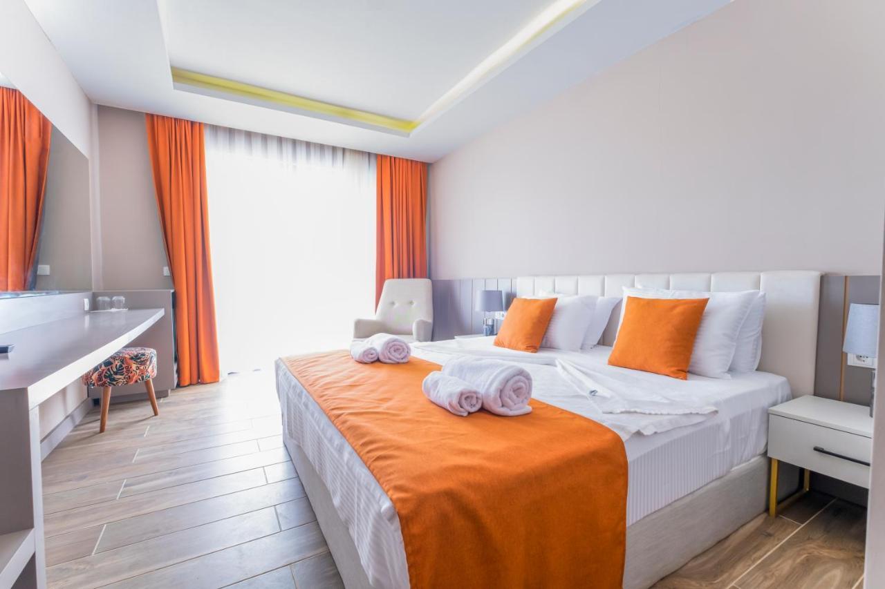 Feniks Hotel Аланя Екстериор снимка
